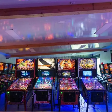 Ferienhaus With Large Pool Au Jardin Du Levant Holving