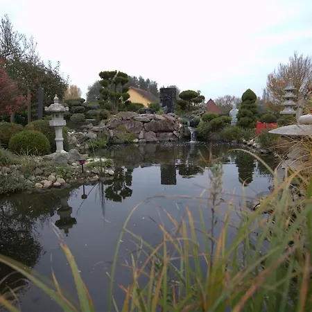 Ferienhaus With Large Pool Au Jardin Du Levant