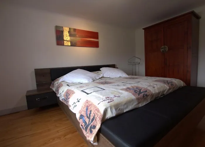 Prázdninový dům With Large Pool Au Jardin Du Levant Holving